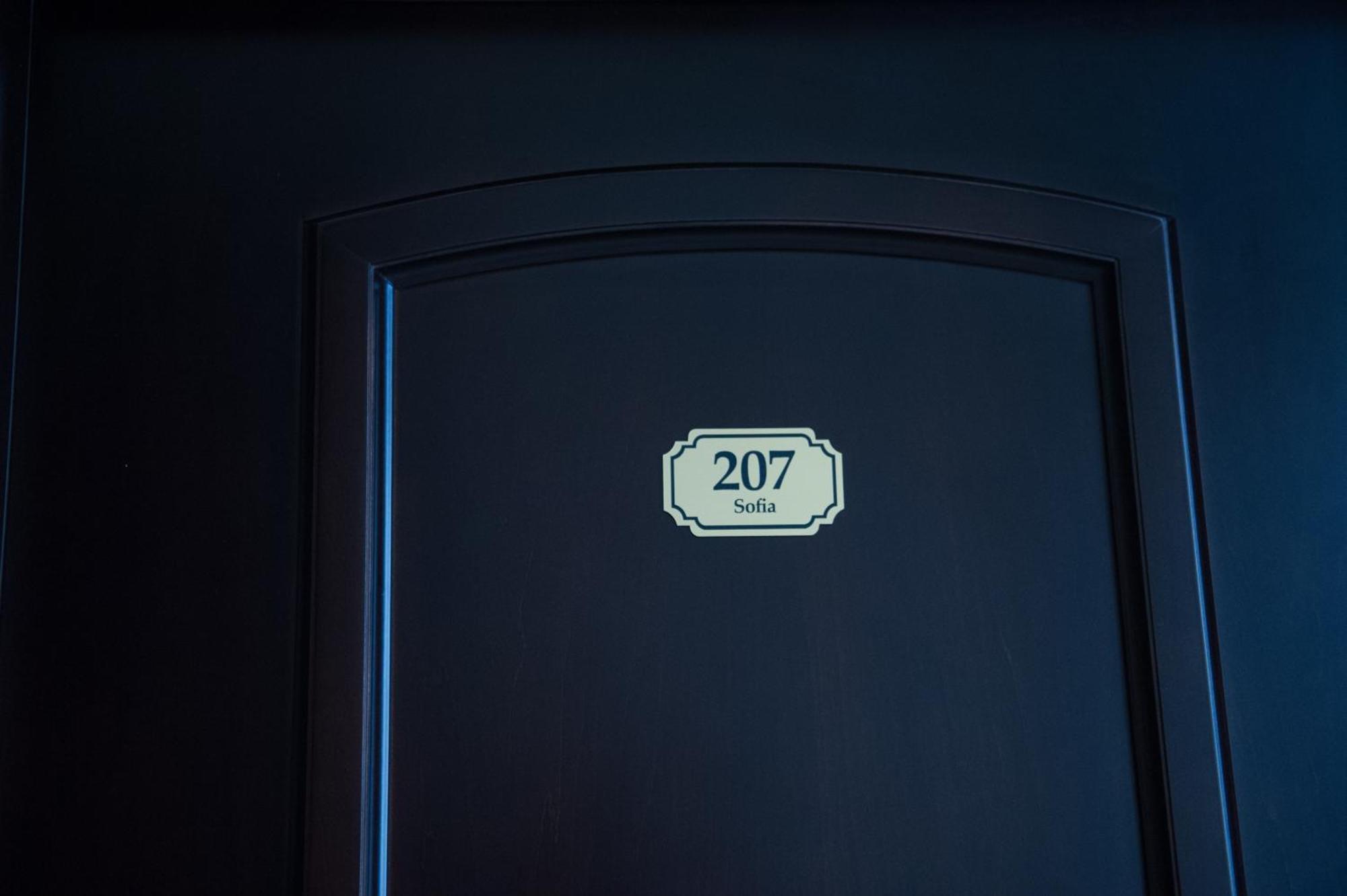 ホテル Regal 1880 シナヤ 部屋 写真