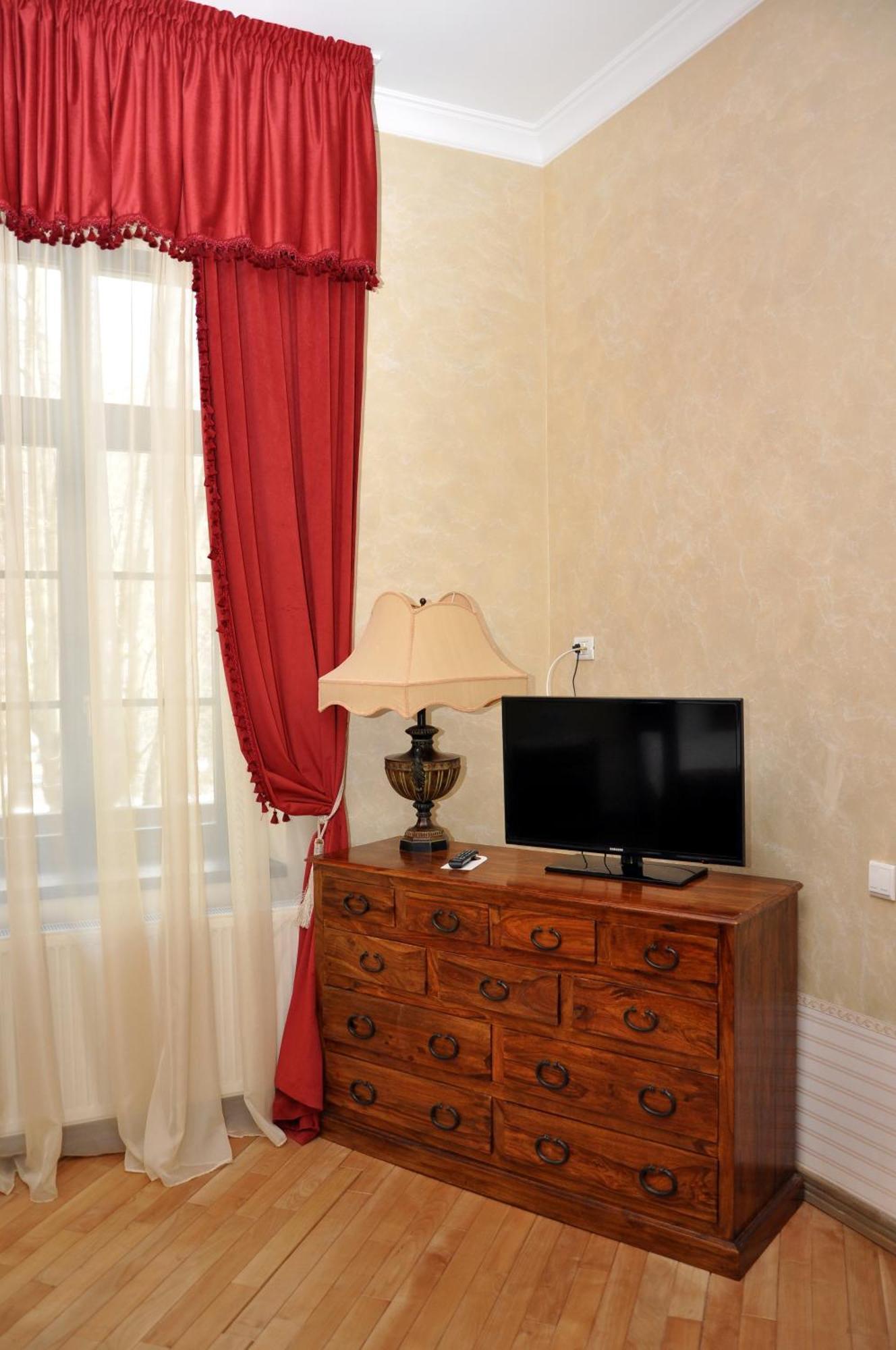 ホテル Regal 1880 シナヤ 部屋 写真