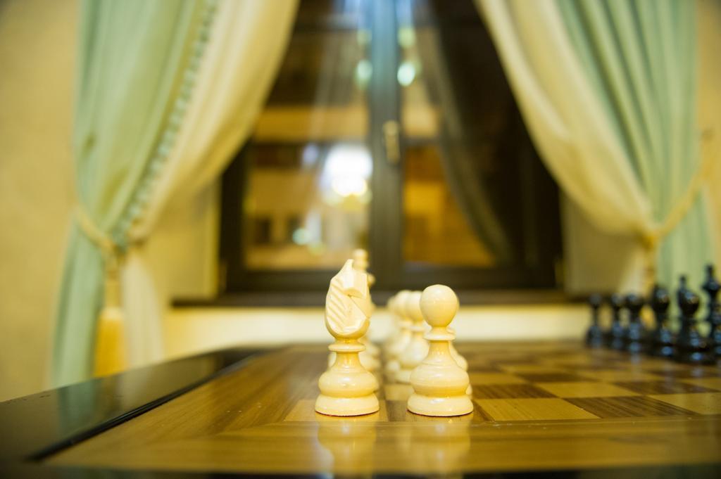 ホテル Regal 1880 シナヤ エクステリア 写真